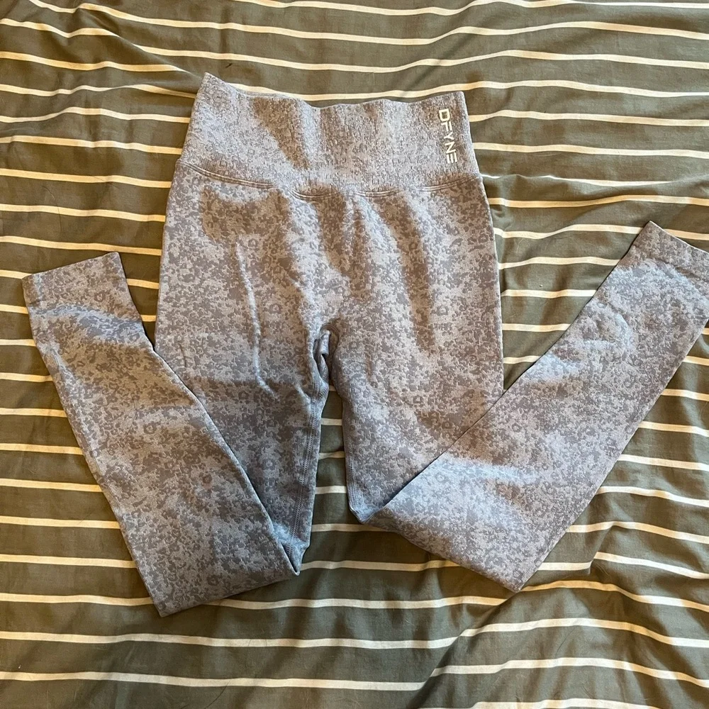 DFYNE revive urban camo scrunch leggings - Picture 2 of 3